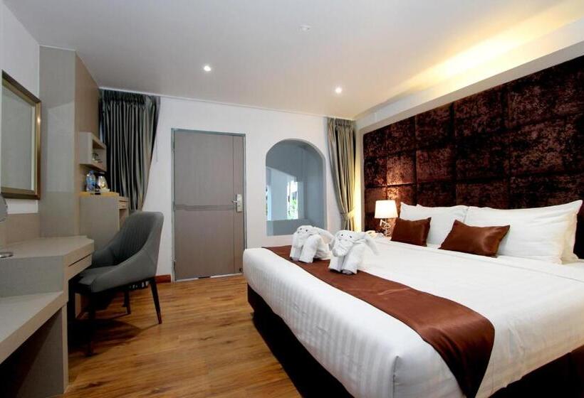 اتاق لوکس, Pooh Beach Resort & Spa