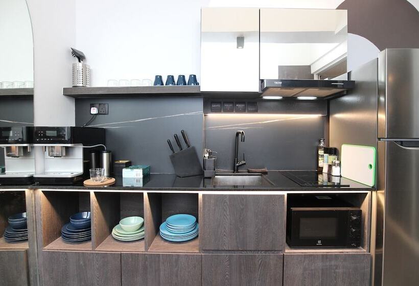 اتاق استاندارد, St Signature Bugis Beach, Short Overnight, 8 Hours, 11pm 7am