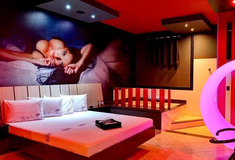 Люкс с гидромассажем, Motel Deslize Ribeirão Preto
