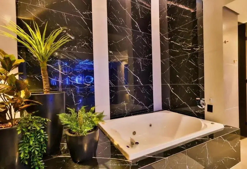 デラックススイート, Motel Deslize Ribeirão Preto