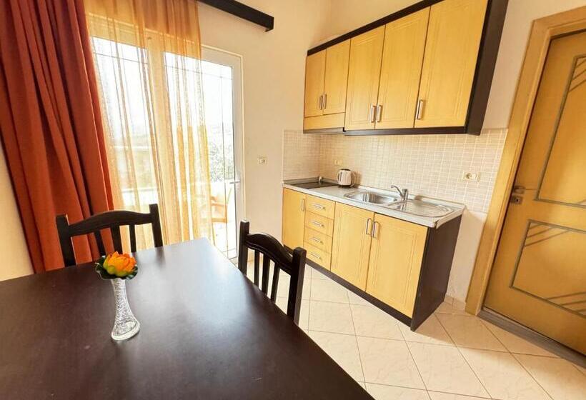 Номер Deluxe с Балконом, Ksamil Harmony Studios