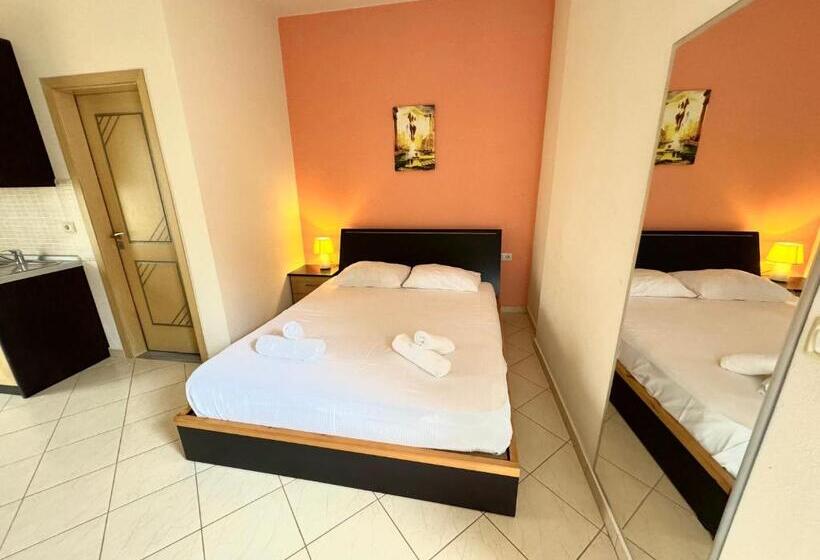 Номер Deluxe с Балконом, Ksamil Harmony Studios