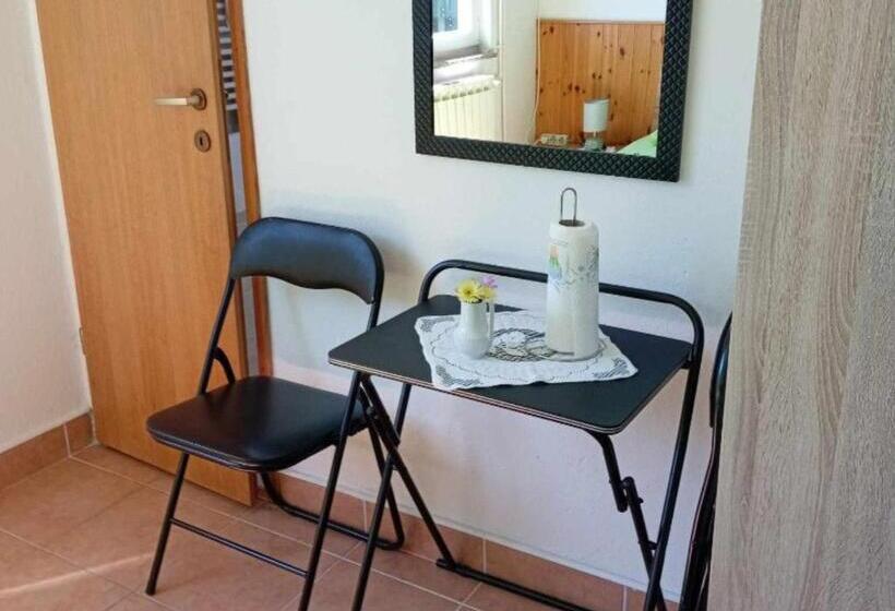 Номер Стандарт Трехместный, Apartments Julia