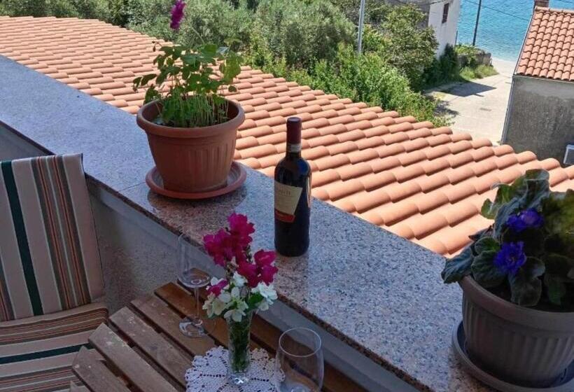 Студио Стандарт с Балконом, Apartments Julia