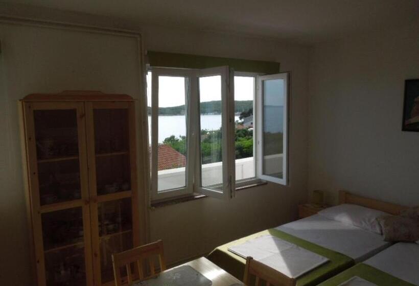 Студио Стандарт с Балконом, Apartments Julia