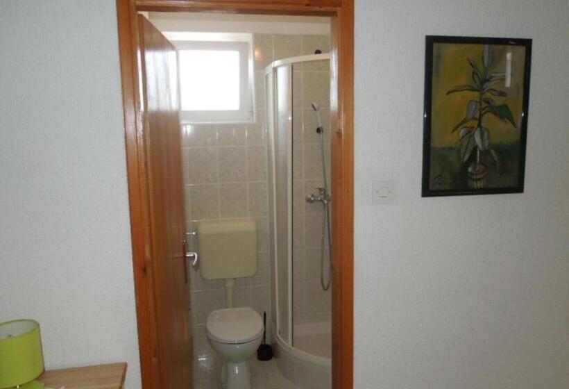 Студио Стандарт с Балконом, Apartments Julia