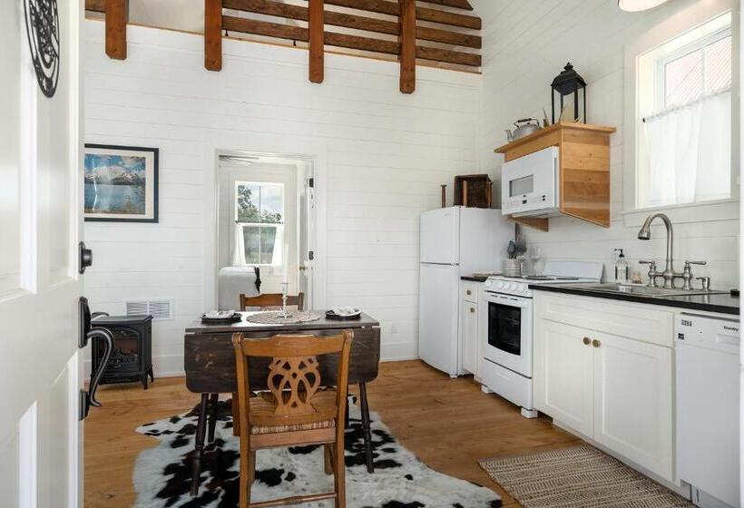 غرفة قياسية, Cedar Break At Howard Ranch