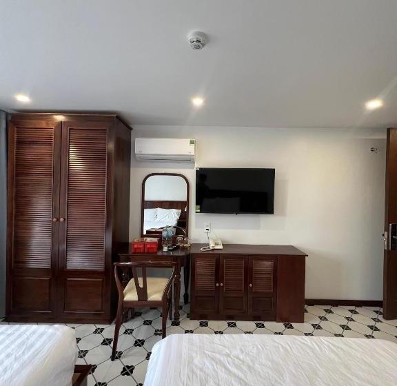 Standard Room with Balcony, Nhã