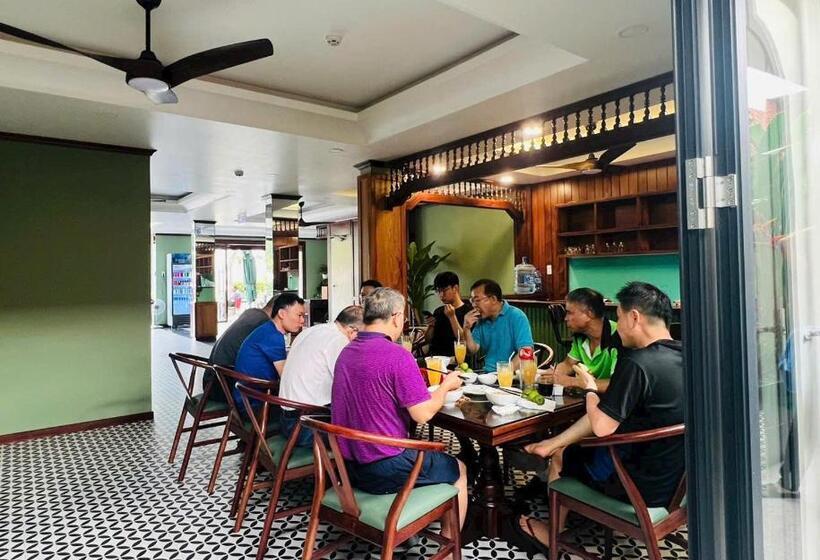 Standard Room King Size Bed, Nhã