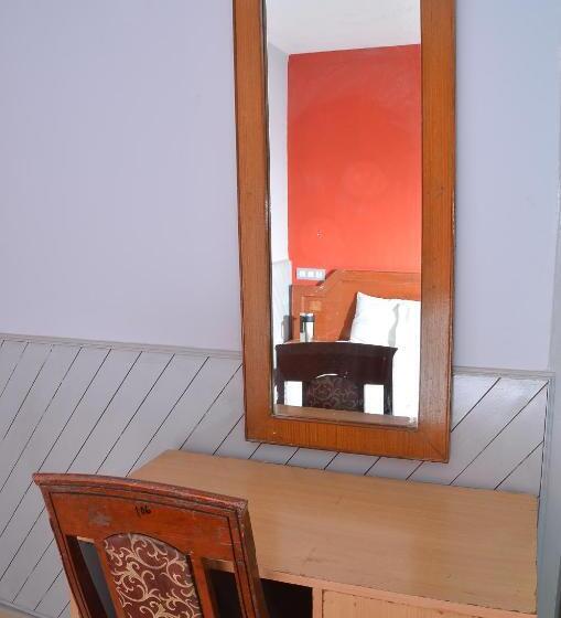 غرفة عائلية, Jc Woodville Manor