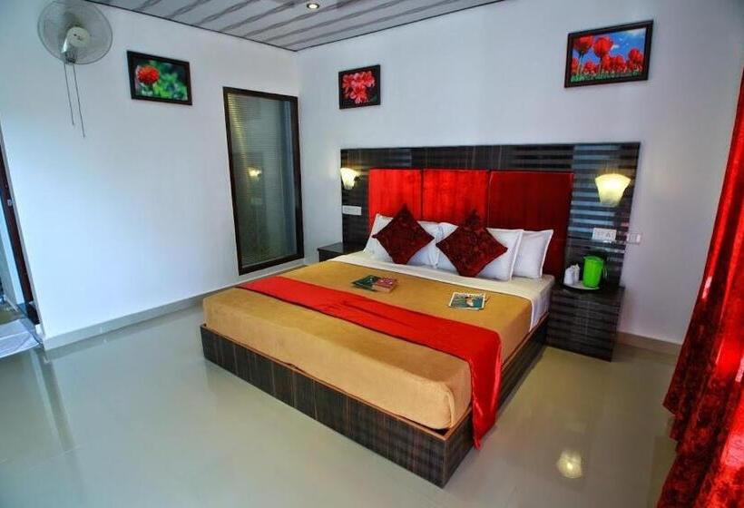 اتاق لوکس با بالکن, Green Leaf Home Stay