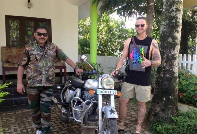 کلبه ییلاقی سوپریور یک خوابه, Green Leaf Home Stay