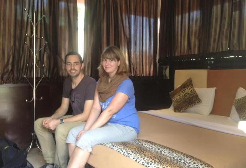 کلبه ییلاقی سوپریور یک خوابه, Green Leaf Home Stay