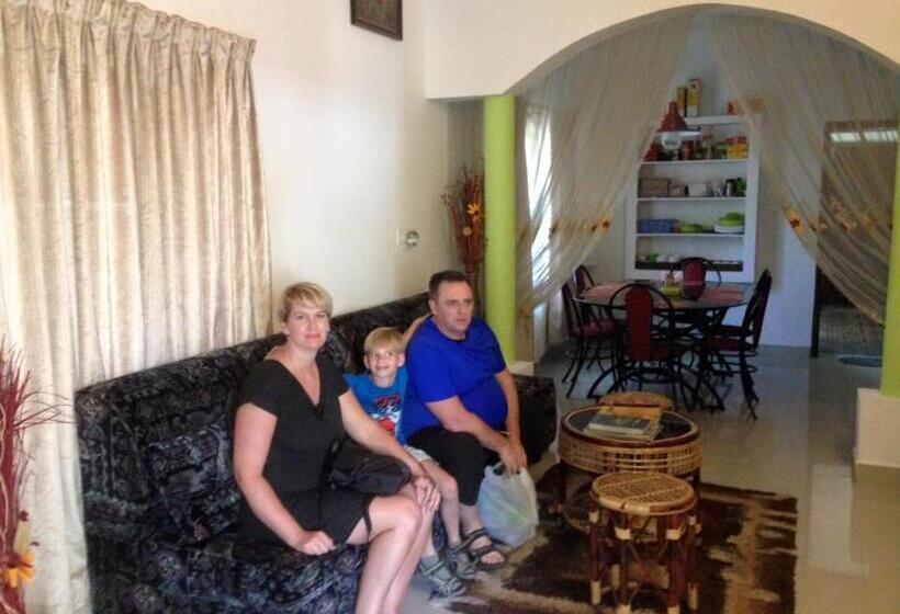 کلبه ییلاقی سوپریور یک خوابه, Green Leaf Home Stay