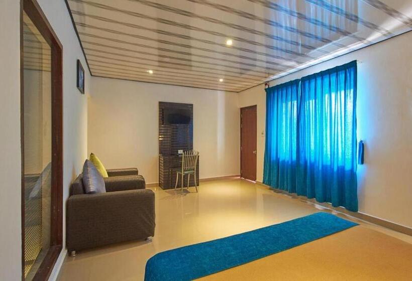 اتاق لوکس با بالکن, Green Leaf Home Stay