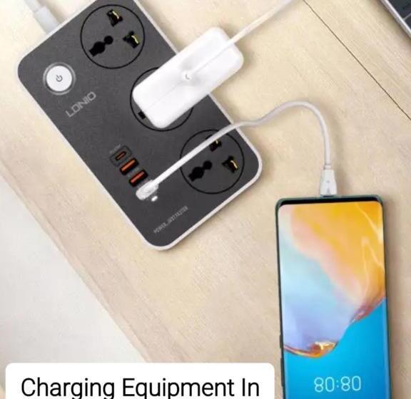 غرفة قياسية ثلاثية, 888 Boutique