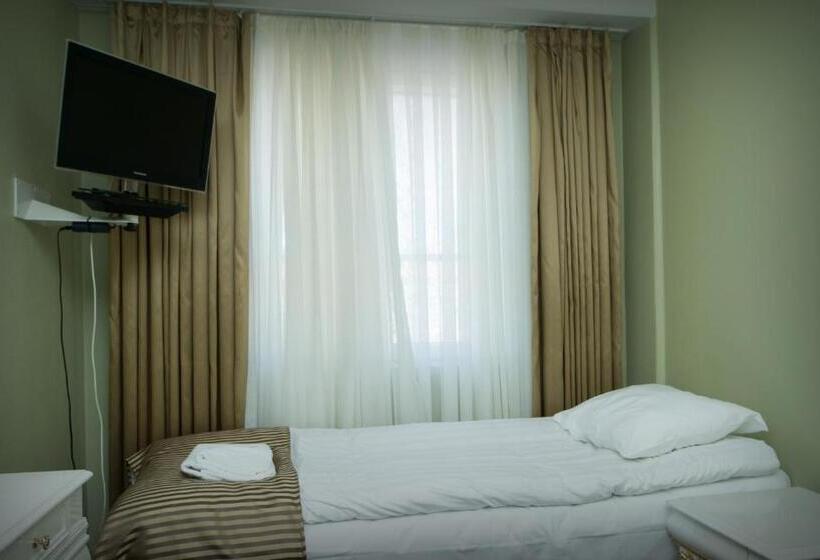 חדר קלאסי, Golden Dome Iisalmi