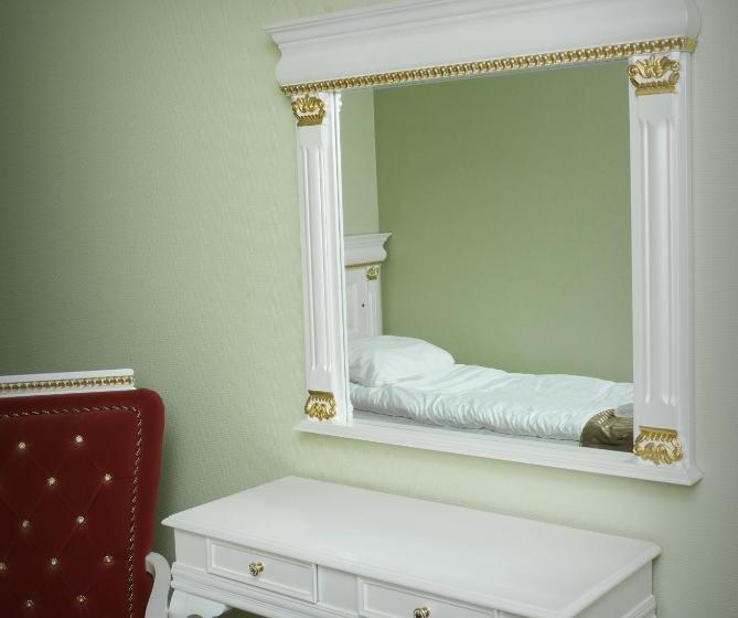 חדר קלאסי, Golden Dome Iisalmi