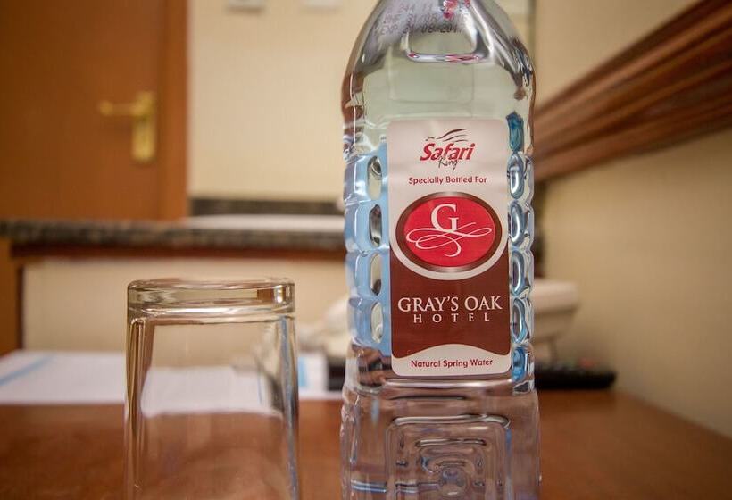 اتاق سوپریور, Gray S Oak