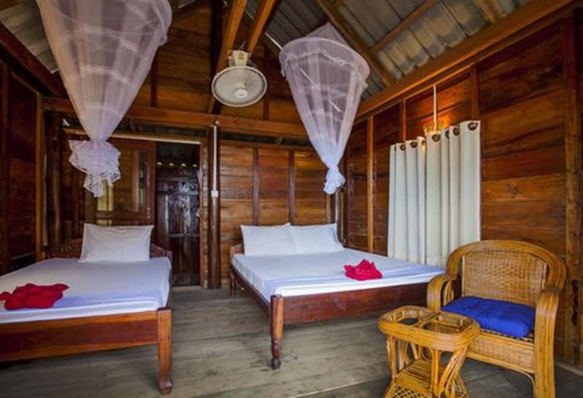 带阳台标准平房, Happy Elephant Bungalows