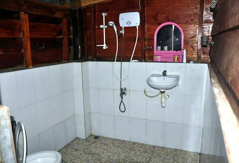 带阳台标准平房, Happy Elephant Bungalows