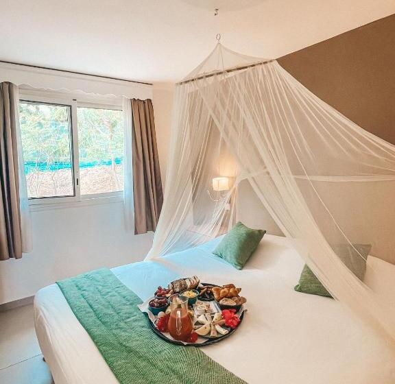 סוויטה, La Plantation