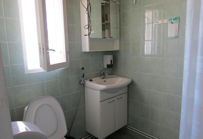 标准间, Laatokan Portti