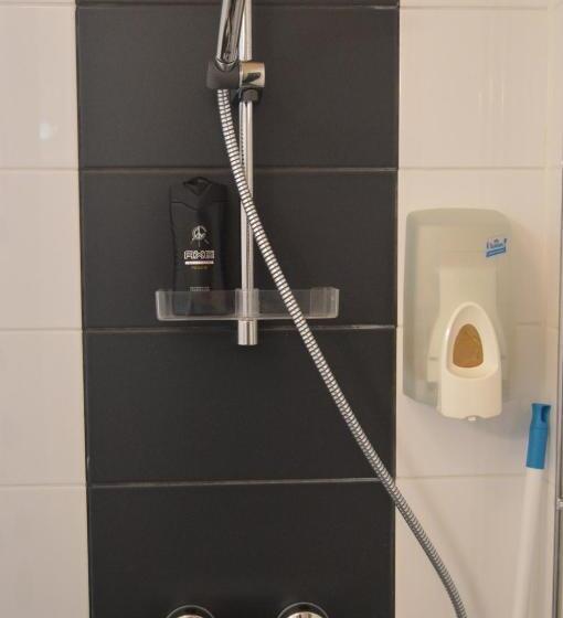 חדר סטנדרט, Li Ravintola Tiilikka