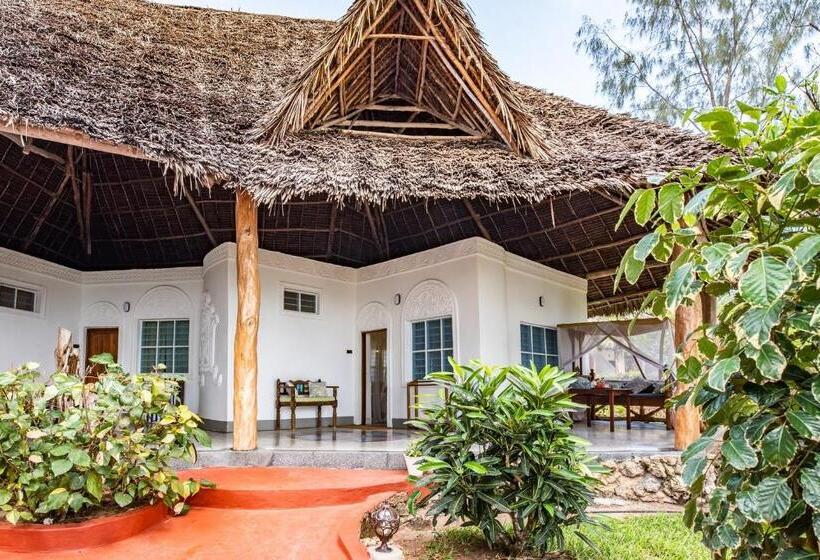 اتاق استاندارد چهار تخته, Pongwe Beach