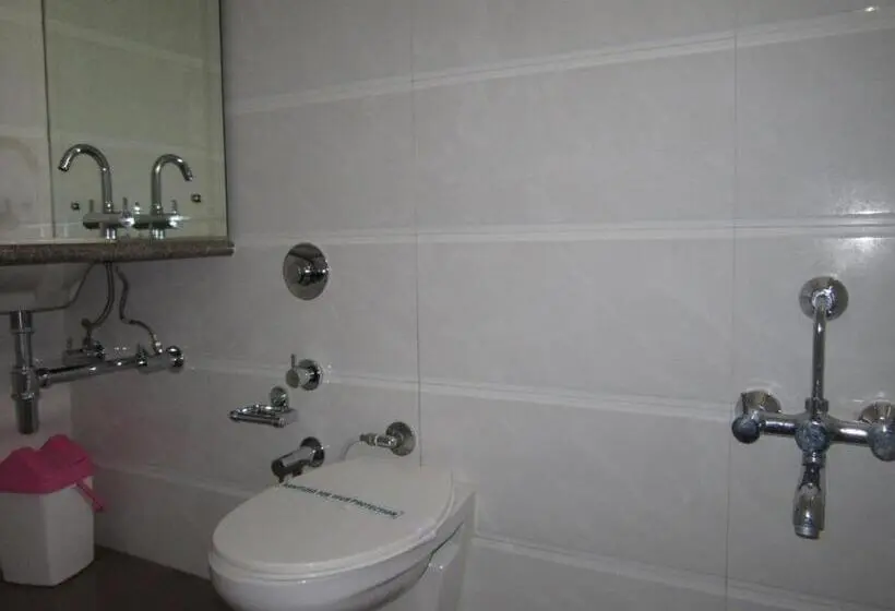 スイート, Sarita