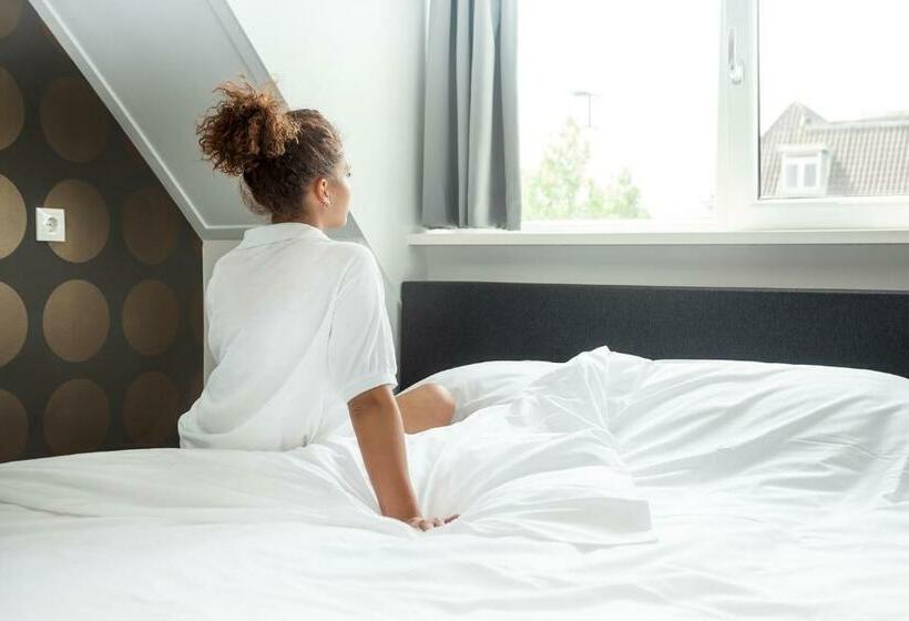 标准间, Stravinsky Slapen