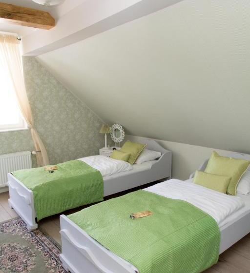 חדר סטנדרט, Vaihmalan Hovi