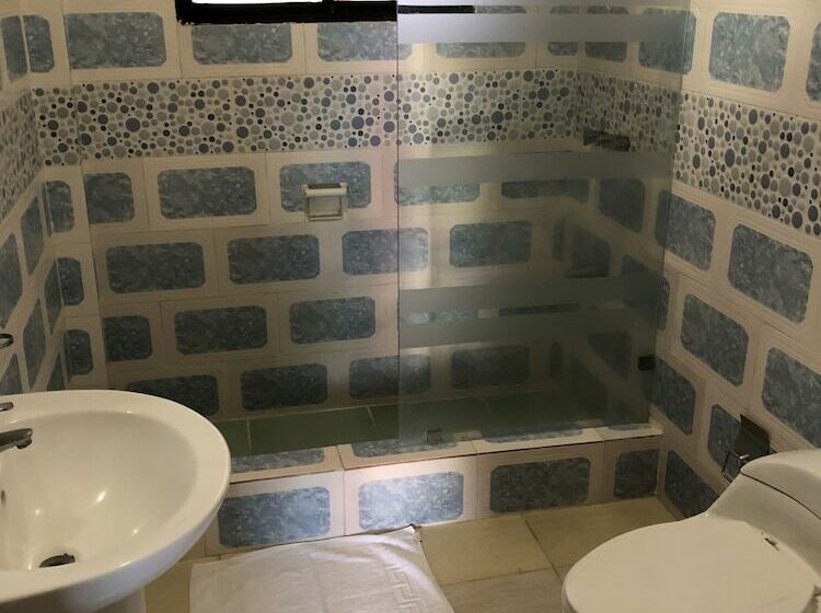 اتاق استاندارد, Y Casino Guarocuya