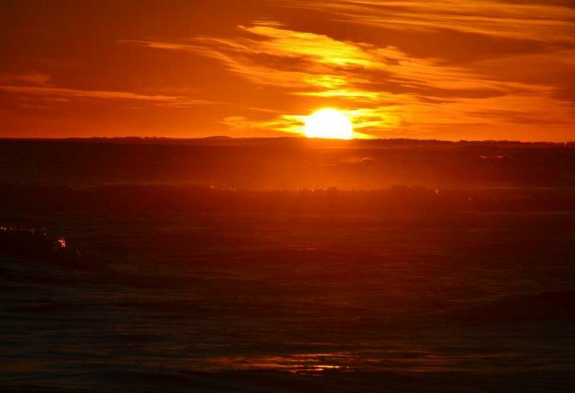 Кровать в Общей Комнате, La Brújula Hostel