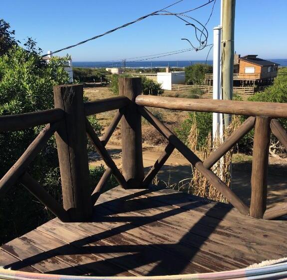 Кровать в Общей Комнате, La Brújula Hostel