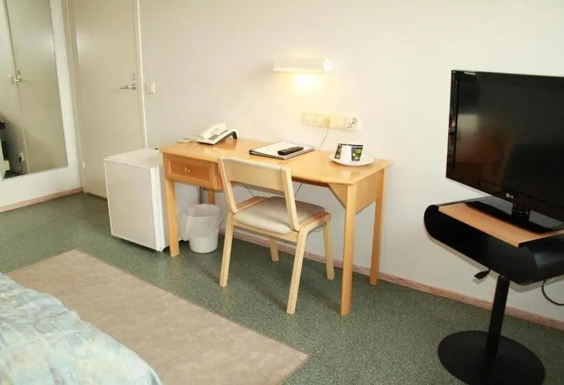 Standard Yhden Hengen Huone, Lehmirannan Lomakeskus