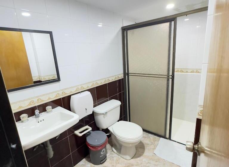 经典四人房间, Dorado