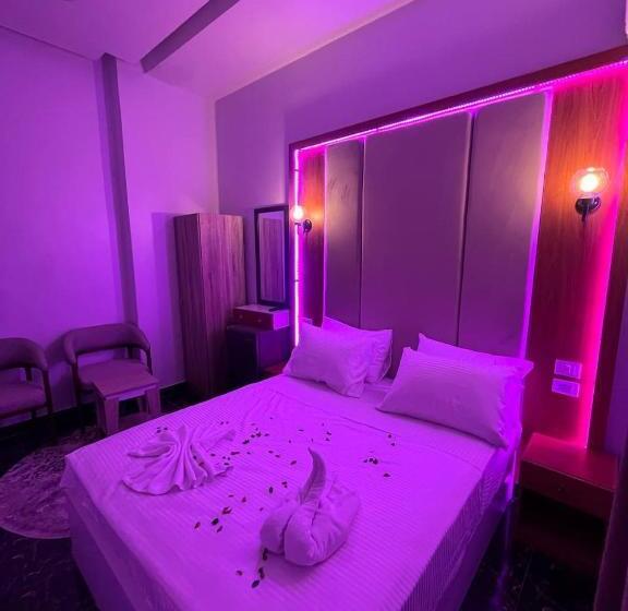 اتاق استاندارد با بالکن, Future Hostel