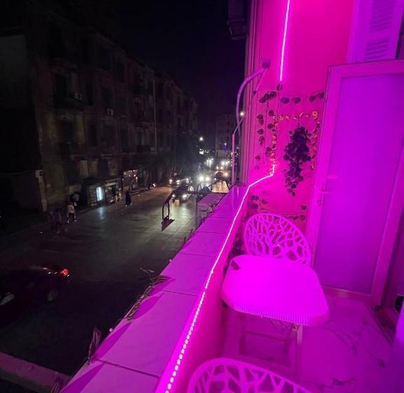 اتاق استاندارد با بالکن, Future Hostel