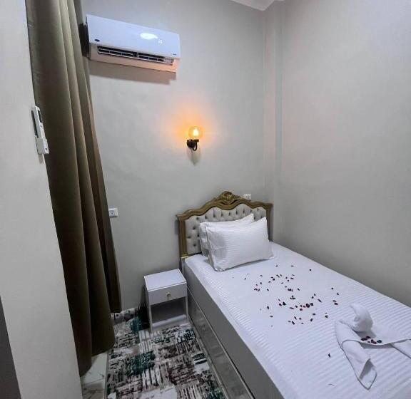 اتاق اکونومی یک تخته, Future Hostel