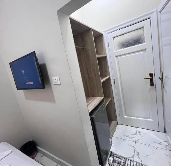 اتاق اکونومی یک تخته, Future Hostel