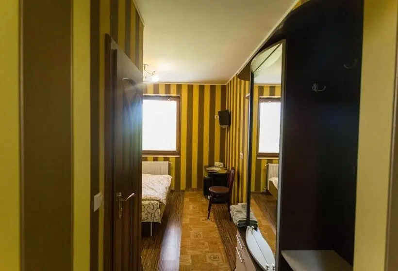 Economy-huone, Villa Fenix