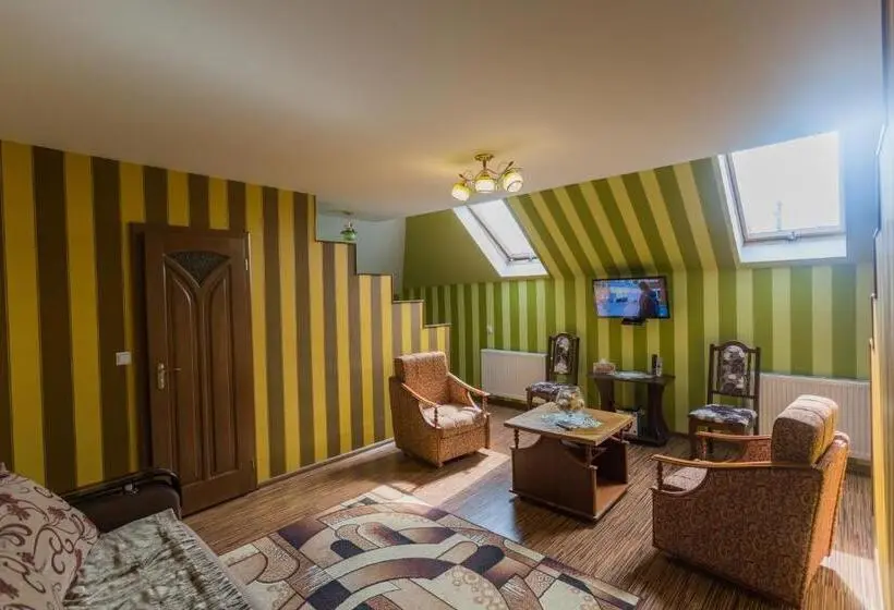 Standard-studio, Villa Fenix