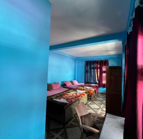Четырехместный Номер Стандарт, Yamuna Guest House Tosh