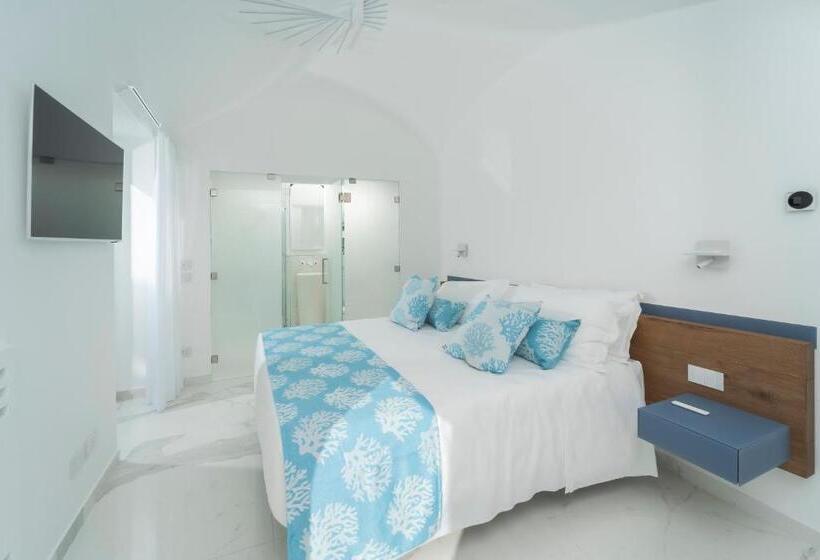 Номер Deluxe с Балконом, Villa L Ara