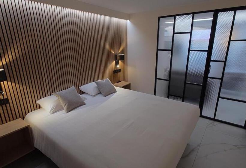 Apartamento 2 Quartos com Terraço, Club Inn Appartement