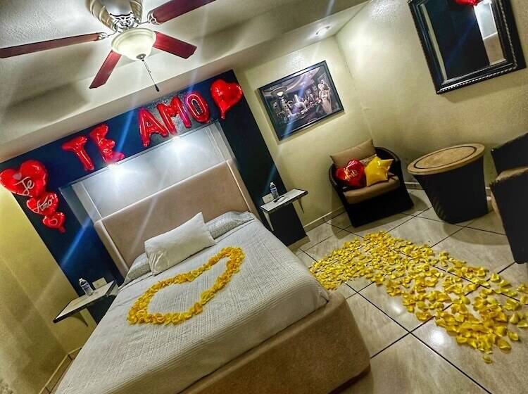 جناح جونيور, Dial