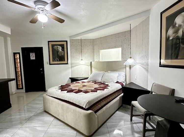 جناح جونيور, Dial