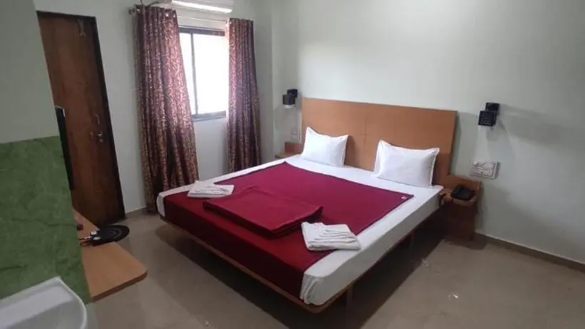 デラックスルーム, Shalini Palace