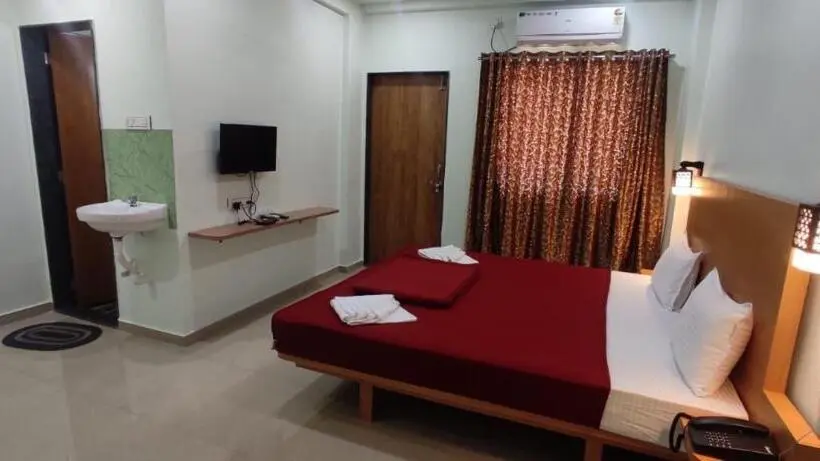 デラックスルーム, Shalini Palace